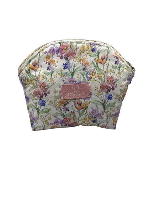 Jade Arched Pouch