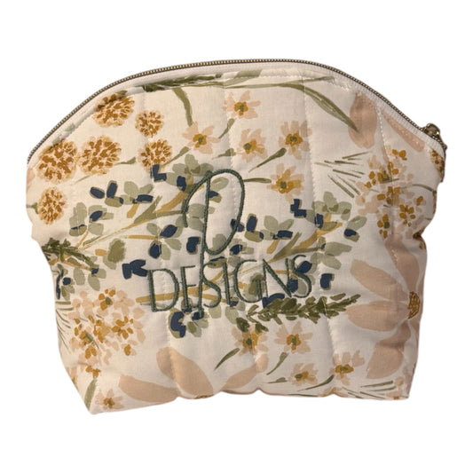 Field Arched Pouch